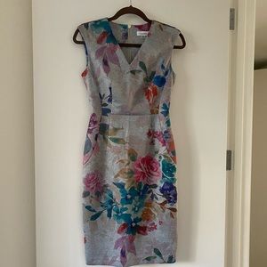 Calvin Klein Gray/Silver Floral Sleeveless V-neck Dress - Size 4
